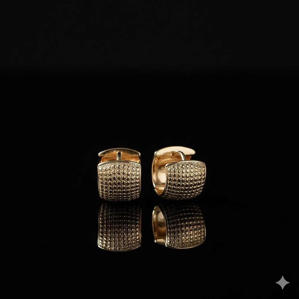 Small Wide Detailed Hoop Earring - Gold