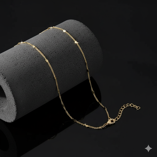 Dainty Chain Bracelet with Heart Details - Gold